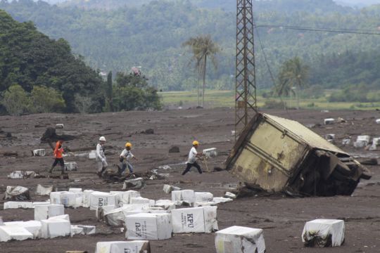 Indonesia Seeds Clouds To Block Rainfall After Floods Killed At Least 59 People