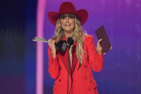 Lainey Wilson Takes Top Honour At 2024 Academy Of Country Music Awards