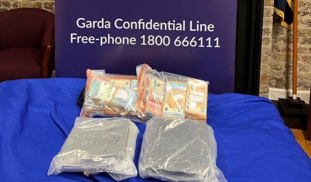 Two men arrested over €160,000 cocaine seizure in Dublin