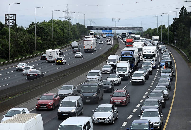 Two Gardaí Assaulted After Responding To Car Crash On M50