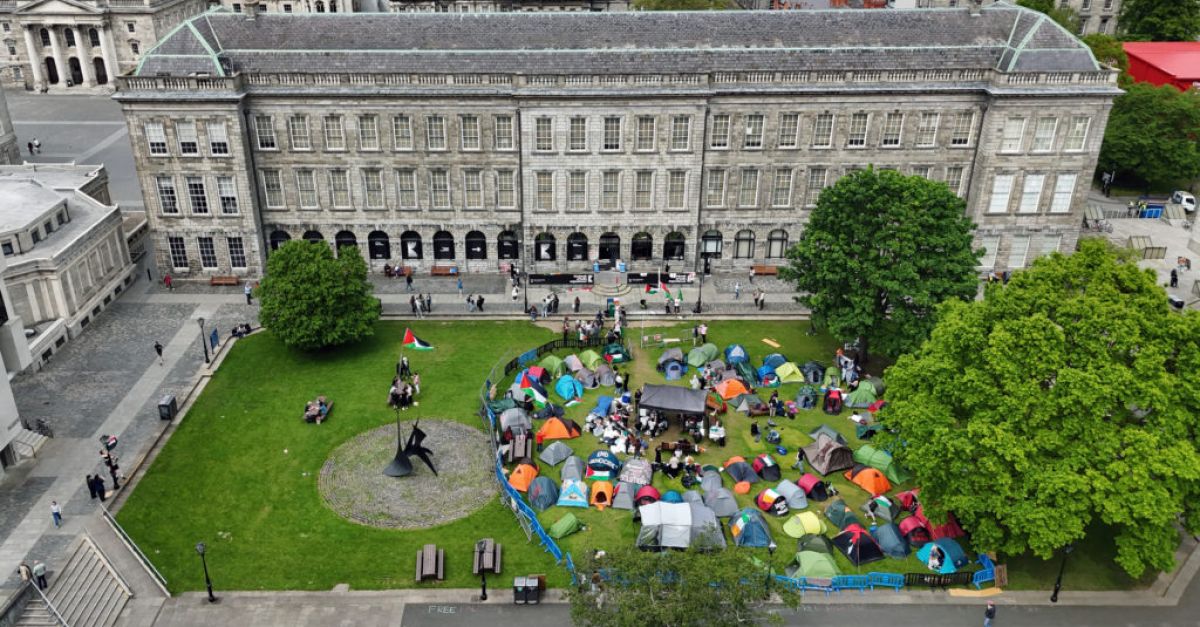 Колежът Тринити в Дъблин отмени глобата от 200 000 евро