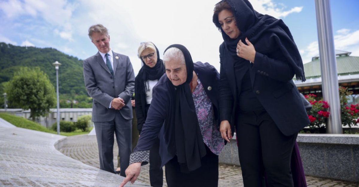 ООН одобрява резолюция за ежегодно отбелязване на клането в Сребреница през 1995 г.