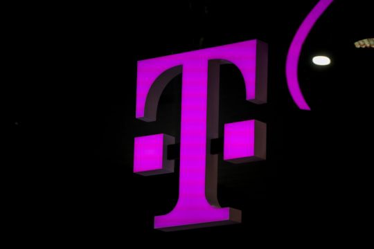 T-Mobile Announces $4.4Bn Us Cellular Deal