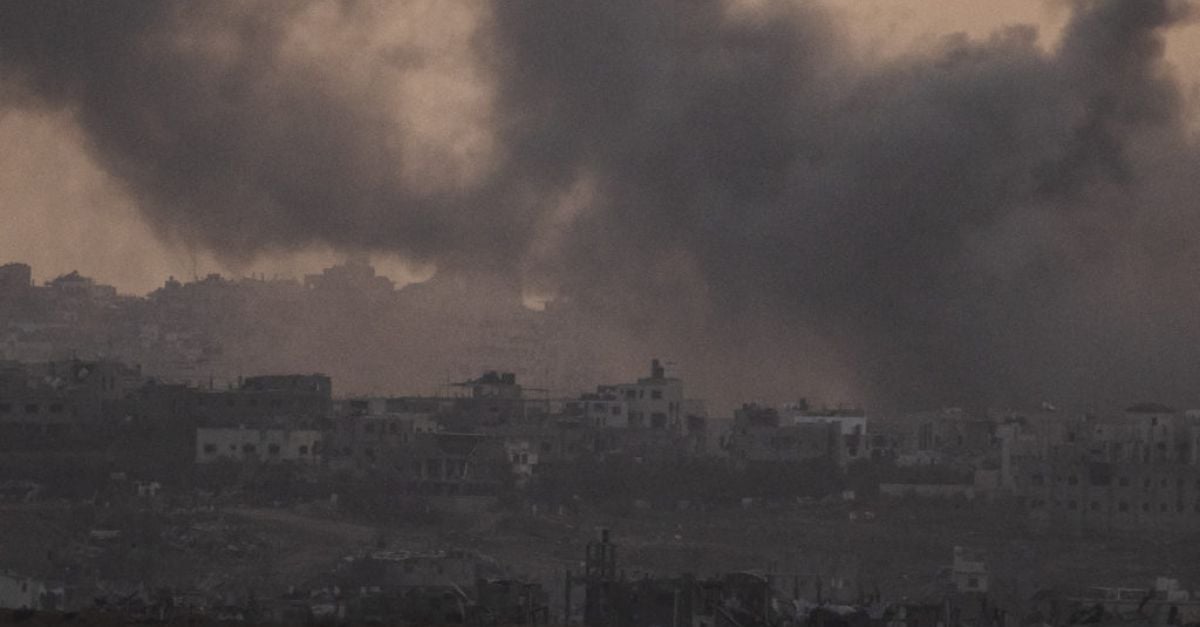 Израелските удари продължават близо до Рафах в Газа