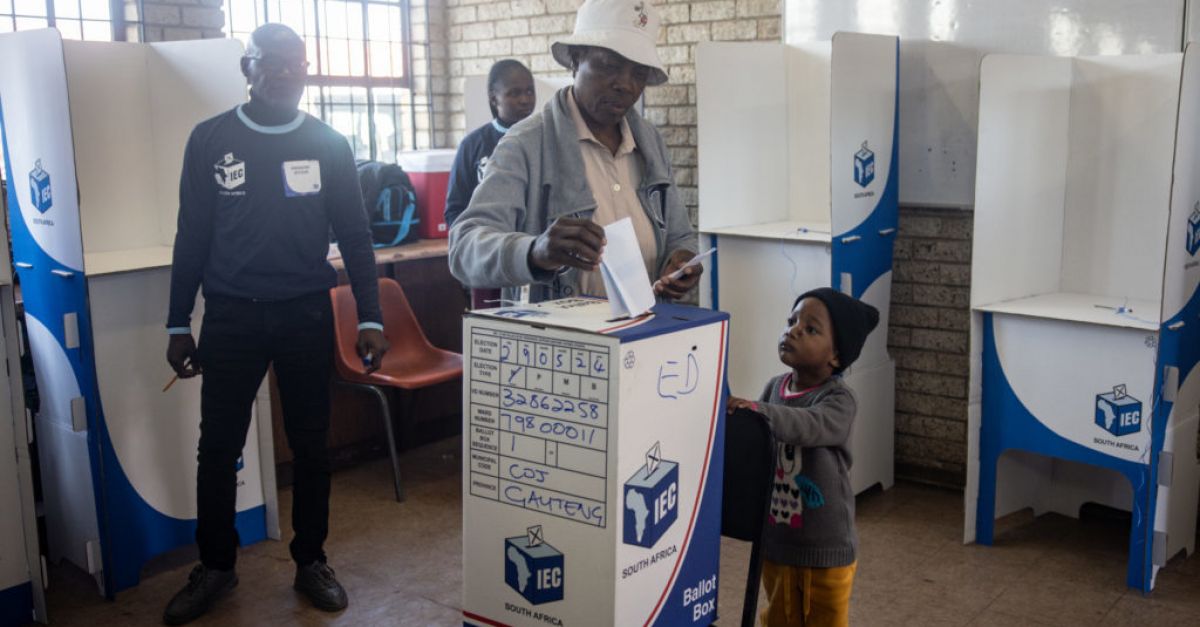 Южноафриканците гласуват на национални и провинциални избори в петък като