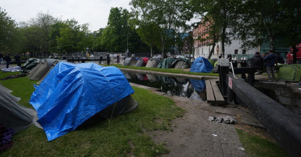 Ирландия „не изпълнява задължението си да осигури настаняване на търсещите убежище“
