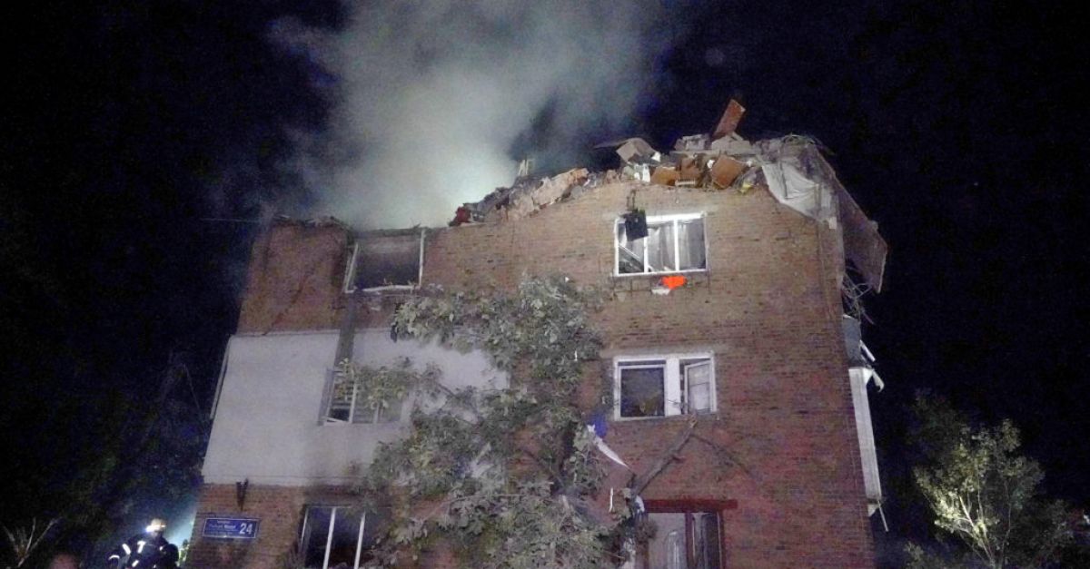 Руски ракети удариха жилищен блок в украински град