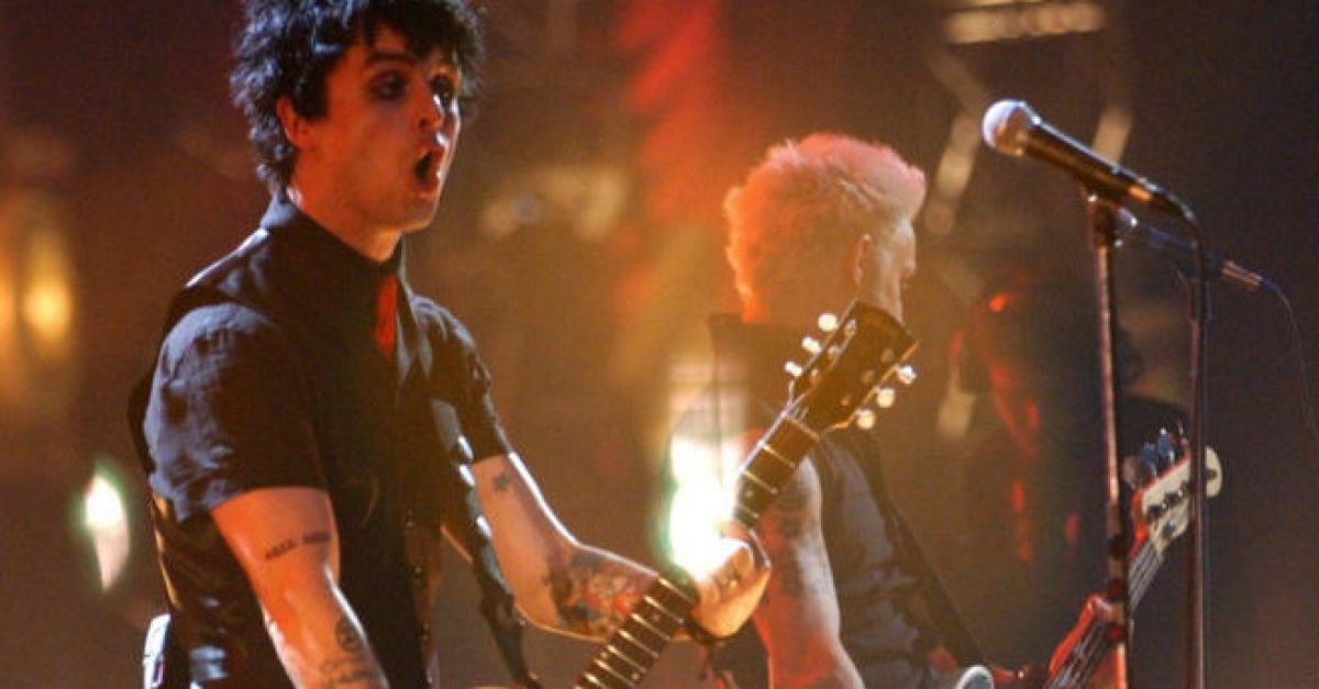 Green Day разтърсиха два албума определящи кариерата им докато свириха
