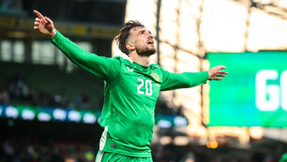 Ireland Beat Hungary After Last-Gasp Parrott Goal
