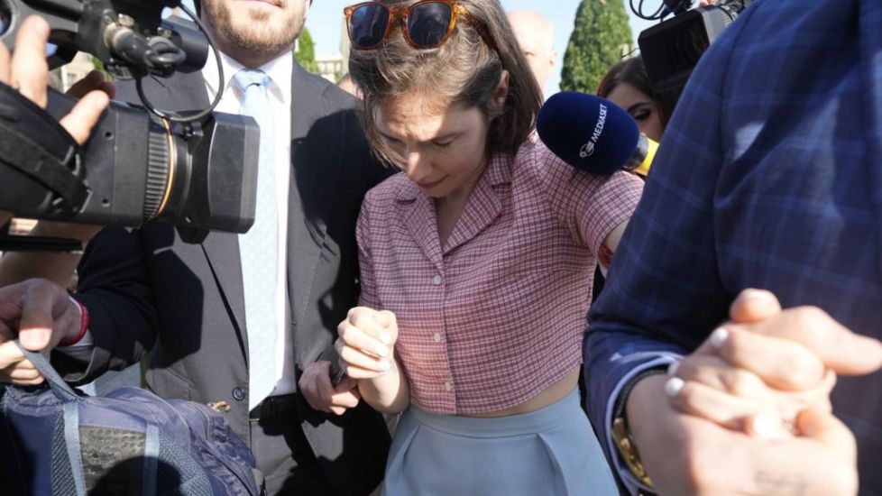 Amanda Knox Asks Italian Court To Clear Her Of Slander Charge