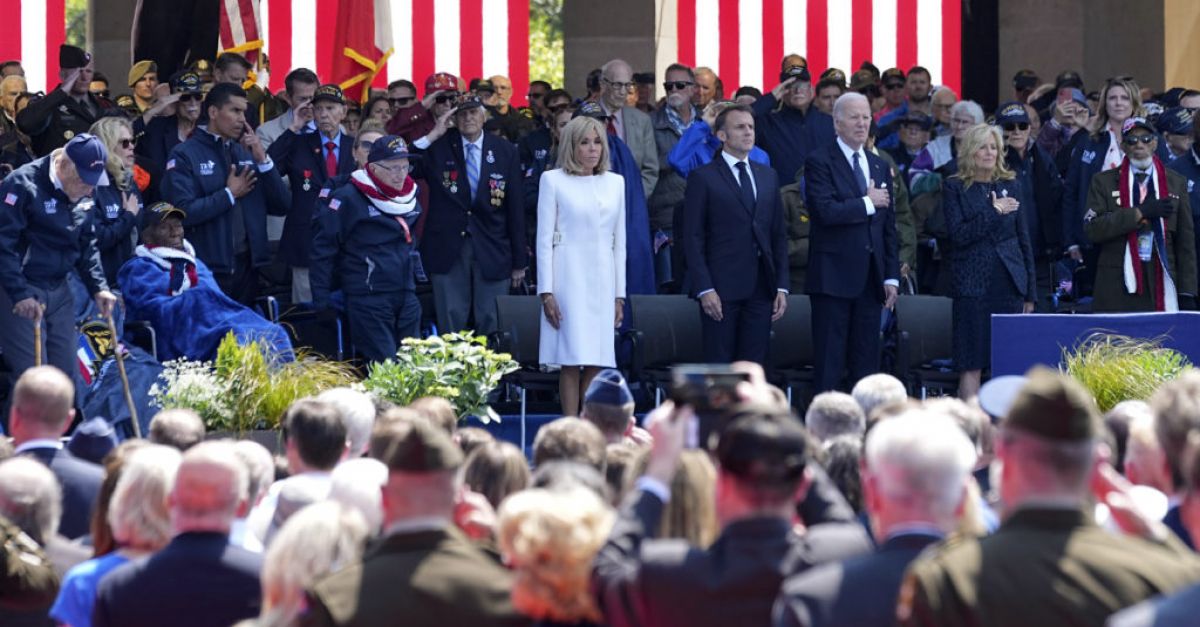 11 американски ветерани получиха ордена на Почетния легион от френския президент по време на годишнината от Деня Д