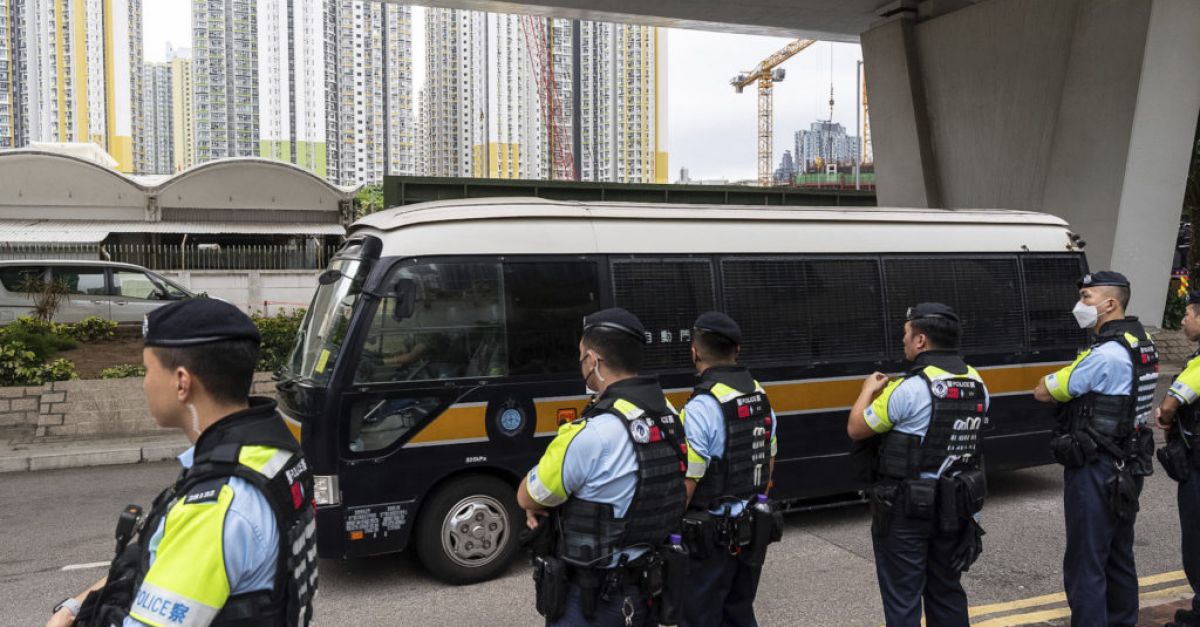 Двама британски съдии подадоха оставки от върховния съд на Хонконг