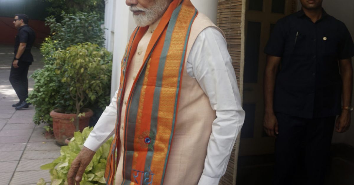 Индийският премиер Нарендра Моди беше официално избран за лидер на