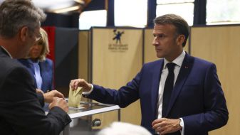 Macron Dissolves French Parliament And Calls Snap Election After Eu Vote Defeat