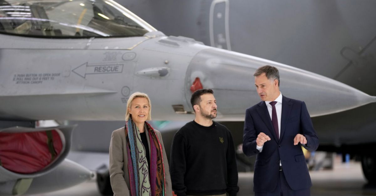 Украйна може да задържи някои изтребители F-16 в чужбина, за да ги предпази от руски удари