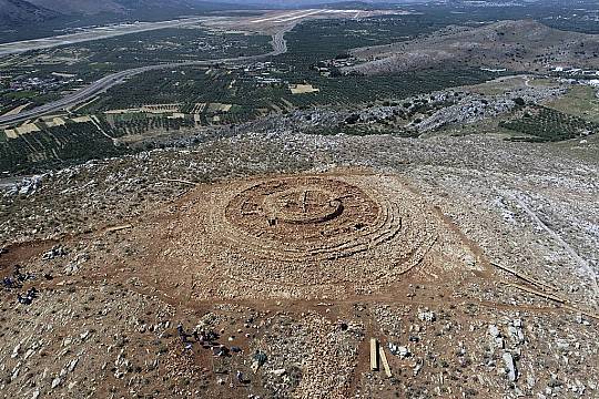 4,000-Year-Old Crete Hilltop Site Mystifies Archaeologists