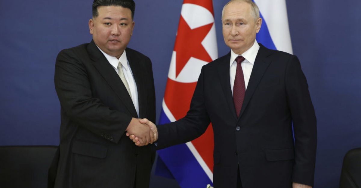 Севернокорейският лидер Ким приветства връзките с Русия, тъй като според съобщенията Путин планира посещение