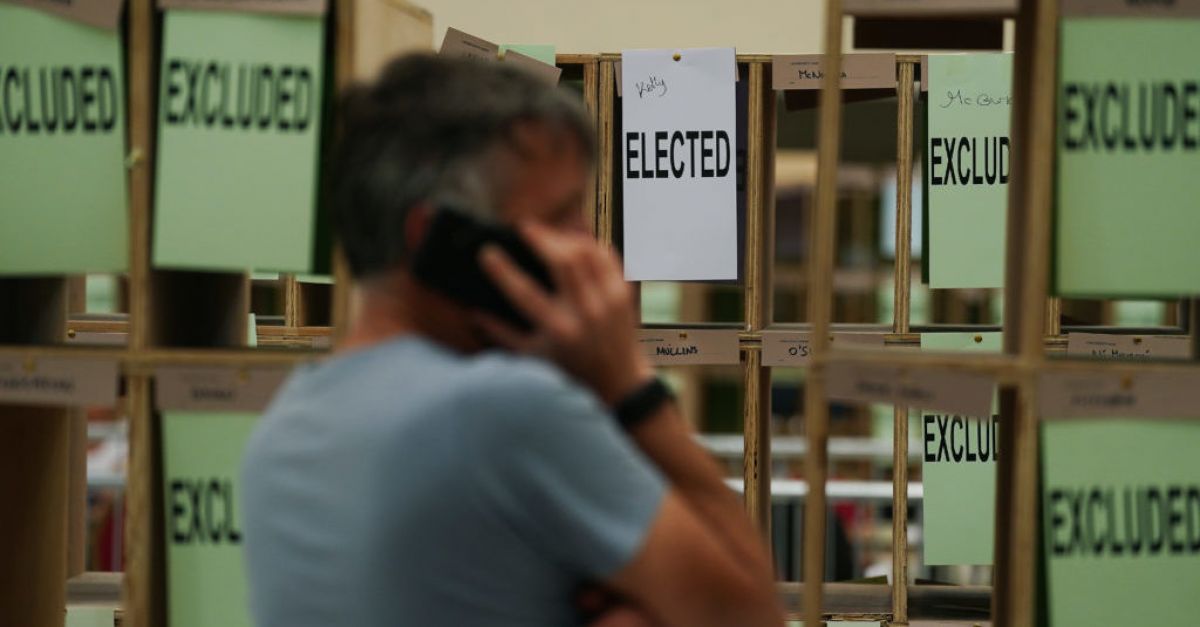 Европейски избори: Chris MacManus от Шин Фейн губи място, докато преброяването на гласовете продължава