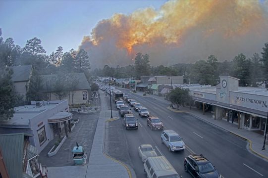 Cool Weather Could Corral Blazes That Made Thousands Flee New Mexico Village