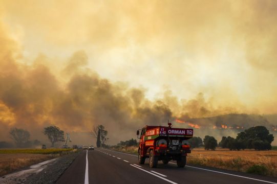 Deadly Agricultural Fire Spreads Through South-East Turkey