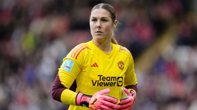 England Goalkeeper Mary Earps To Leave Manchester United