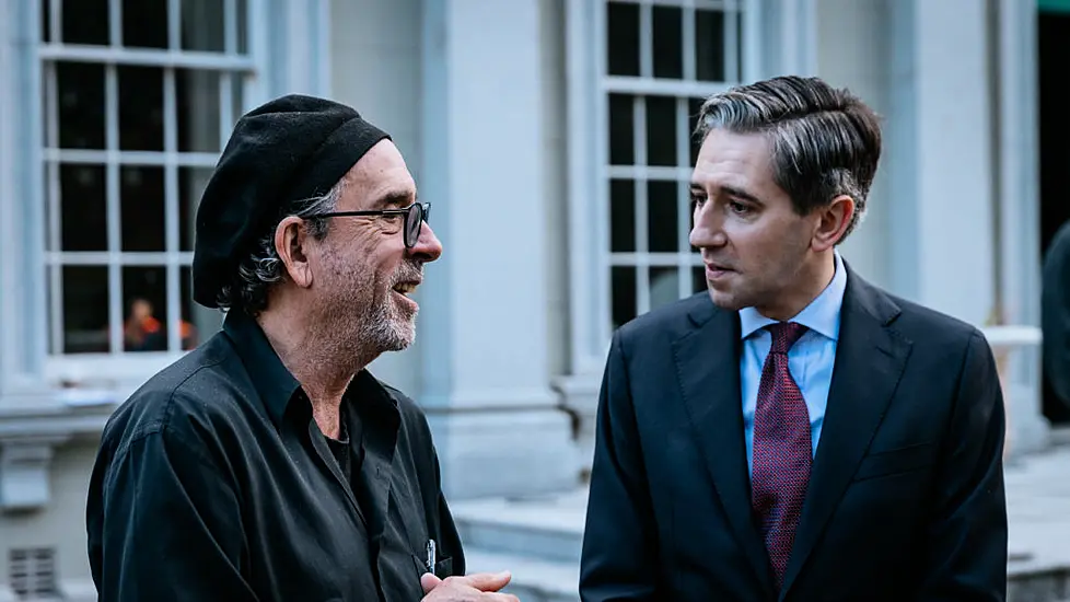 Taoiseach Meets Hollywood Director Tim Burton On Set Of Netflix Show Filmed In Ireland