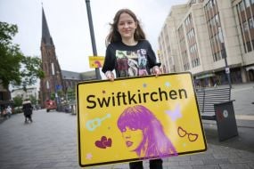 German City Temporarily Renamed In Taylor Swift’s Honour Ahead Of Eras Tour Gigs