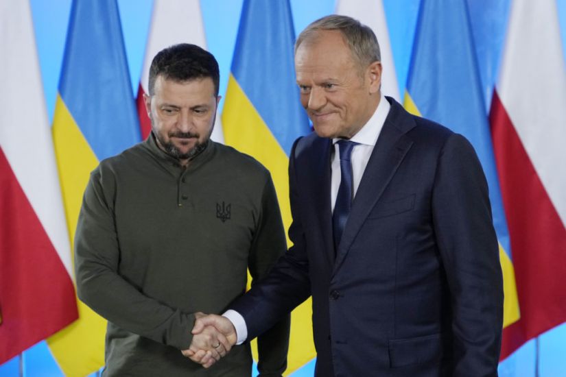 Ukraine’s Zelensky Discusses Further Nato Support With Donald Tusk