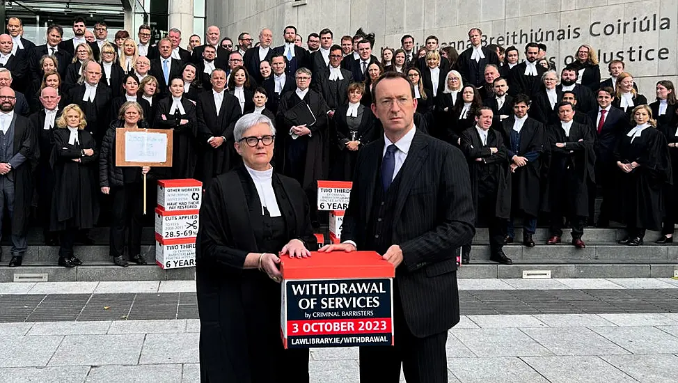 Criminal Barristers To Withdraw Services Again