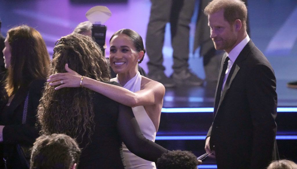 Meghan Markle arrives at awards ceremony in support of Harry