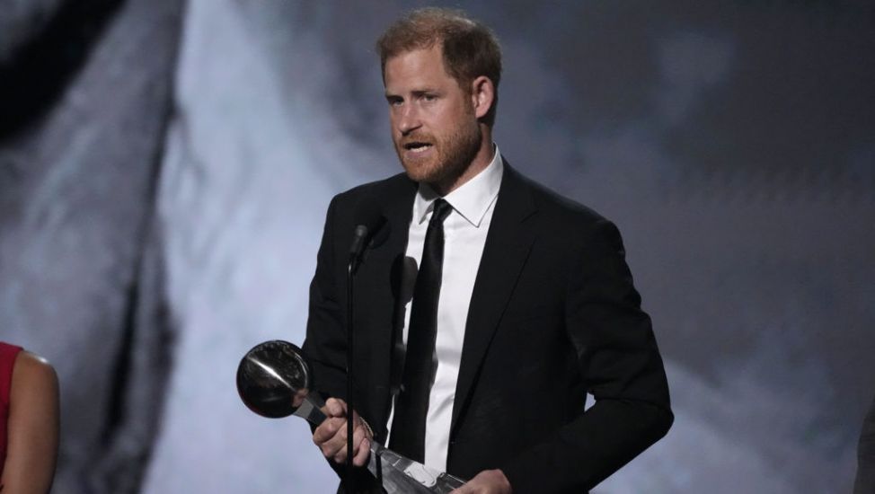 Harry Nods To ‘Eternal Bond’ With Diana While Accepting Award For Invictus Games