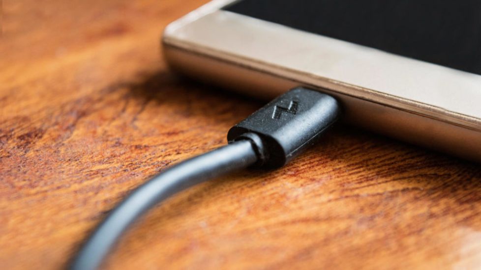 Tips And Tricks For Making Your Smartphone’s Battery Last Longer