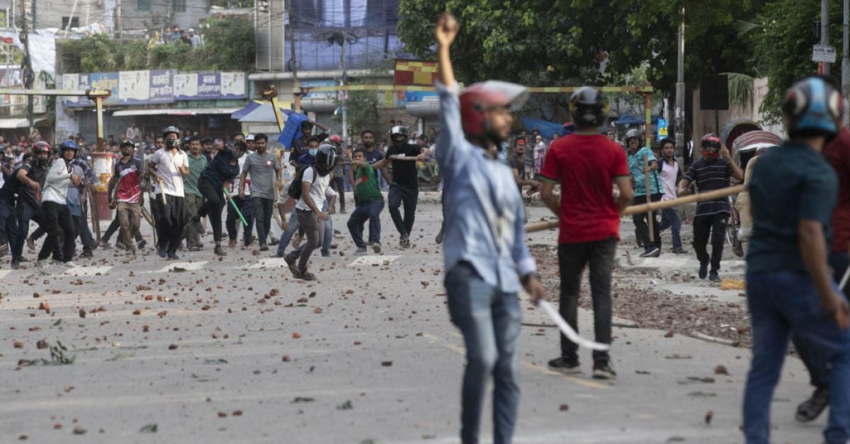 Five killed and dozens injured in clashes over jobs quota system in Bangladesh | BreakingNews.ie