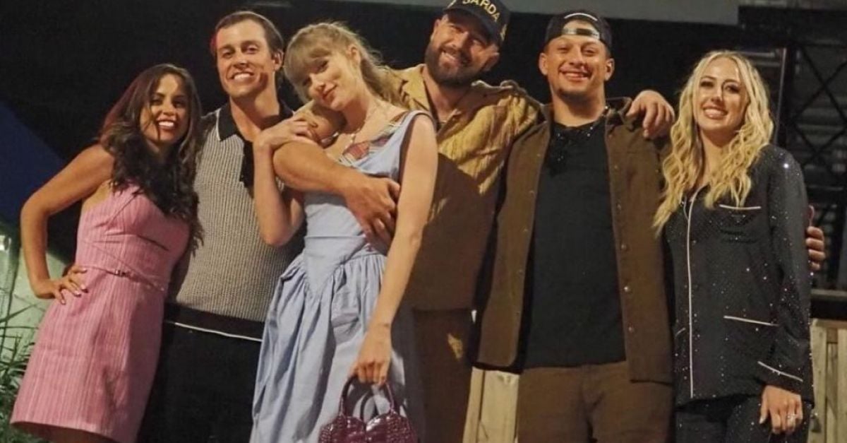 Travis Kelce pictured in Garda hat after Irish trip for Taylor Swift gigs | BreakingNews.ie