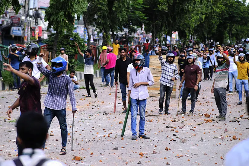 Curfew Extended In Bangladesh As Top Court To Rule On Job Quotas