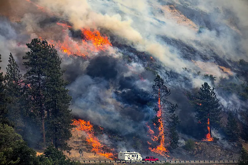 Air Tanker Pilot Killed As Us Wildfires Spread