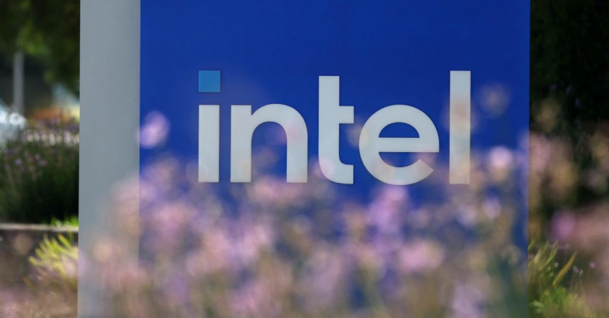 Intel to cut 15% of jobs and suspend dividend payments | BreakingNews.ie