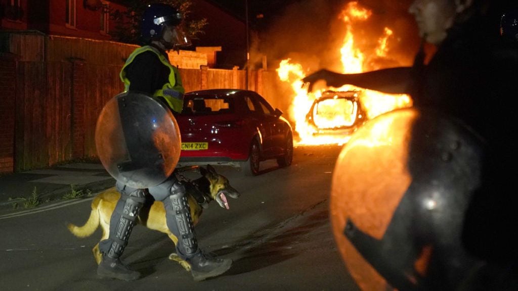 Gardaí to ‘fully co-operate’ with UK riot probes