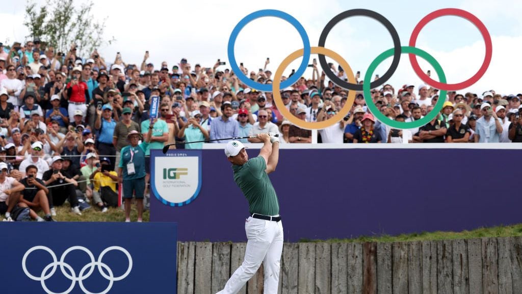 Olympics latest: Rory McIlroy in contention for golf medal