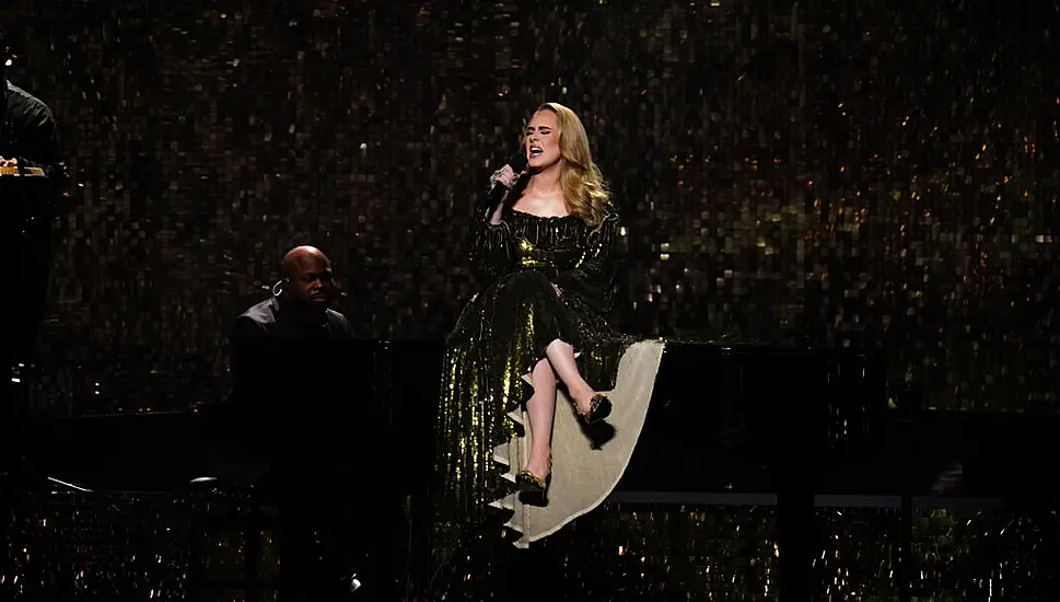 Adele Shows Olympic Women’s 100M Final At Munich Concert