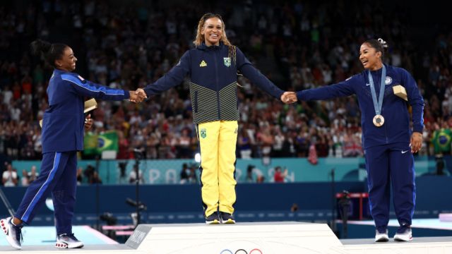 Simone Biles Recovers From Beam Slip-Up To Take Silver In Floor Final