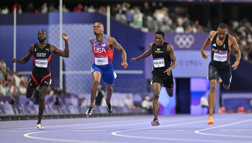 Quincy Hall snatches gold medal on the line in Men's 400m final