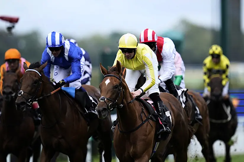 Choisya Takes Dick Hern Prize At Haydock