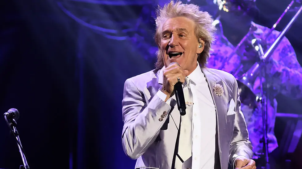 Sir Rod Stewart Postpones Two Us Shows After Developing Covid-19