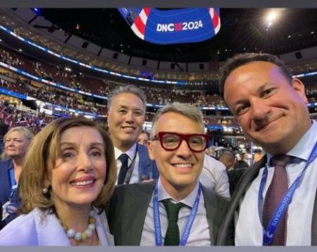 Leo Varadkar Pictured With Nancy Pelosi At Democratic Convention