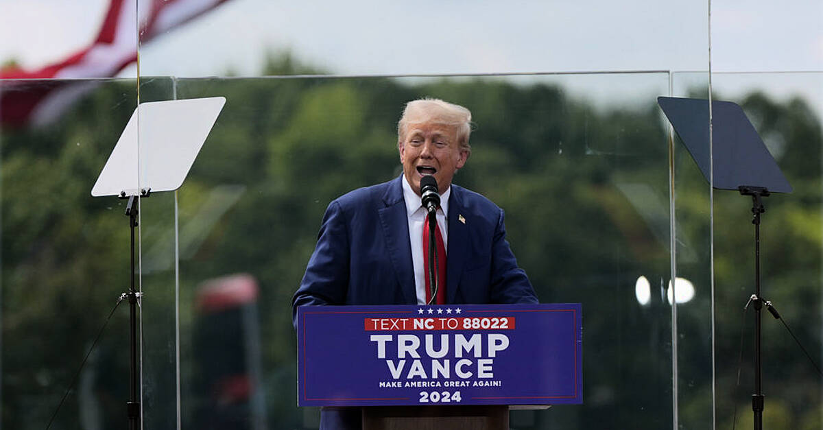 US Secret Service agents placed on leave after Trump assassination attempt