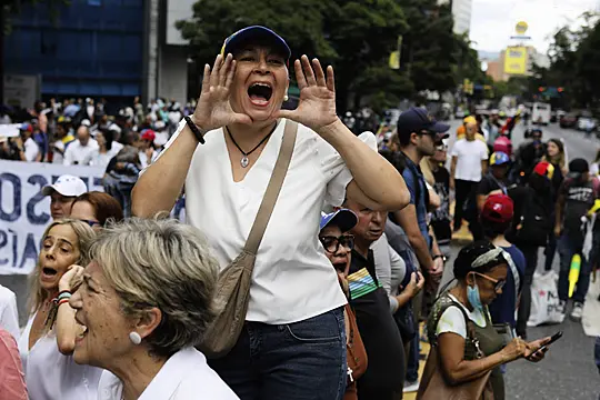 Maduro Opponents Revive Protests Disputing Venezuelan Election Results