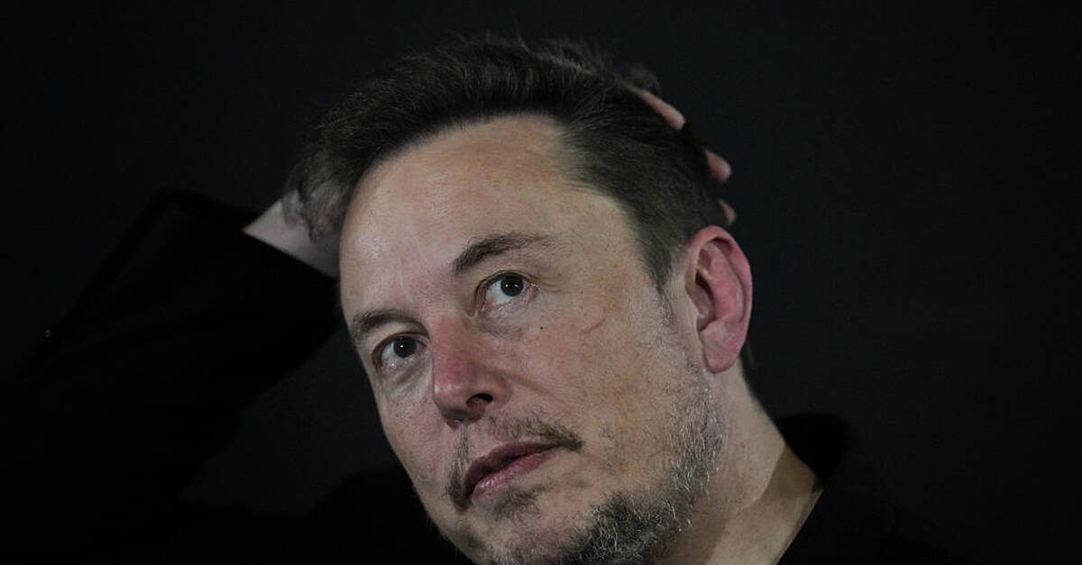 Workers at Musk's Tesla, SpaceX and X donate to Harris while he backs Trump