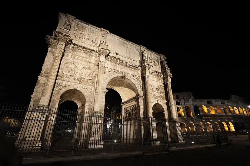 Lightning Damages Rome’s Ancient Constantine Arch During Thunderstorm