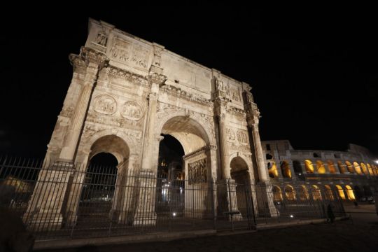 Lightning Damages Rome’s Ancient Constantine Arch During Thunderstorm